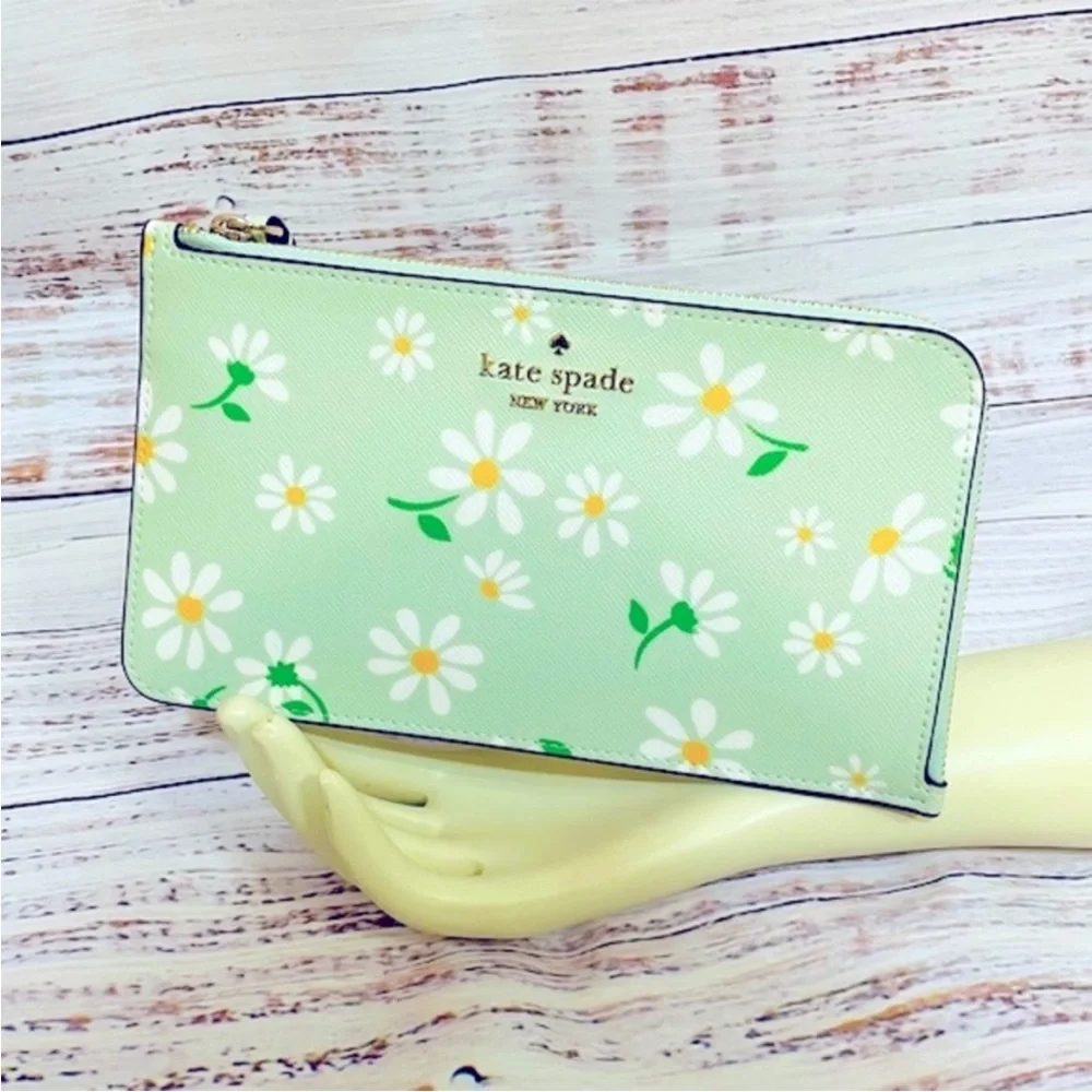 NWT Kate Spade Lucy Day Tripper Daisy floral Medium L-Zip Wristlet - Picture 1 of 6